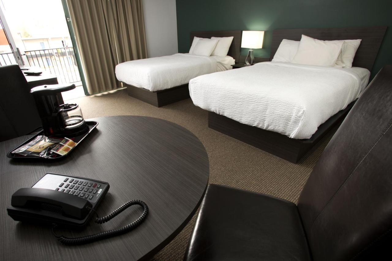 Hotel The Falls & 3*