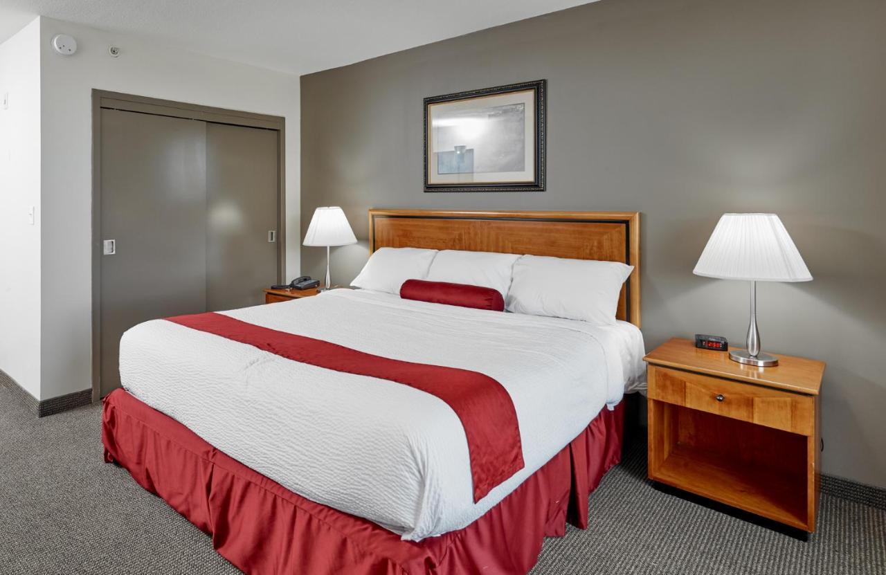 The Falls & Hotel 3*